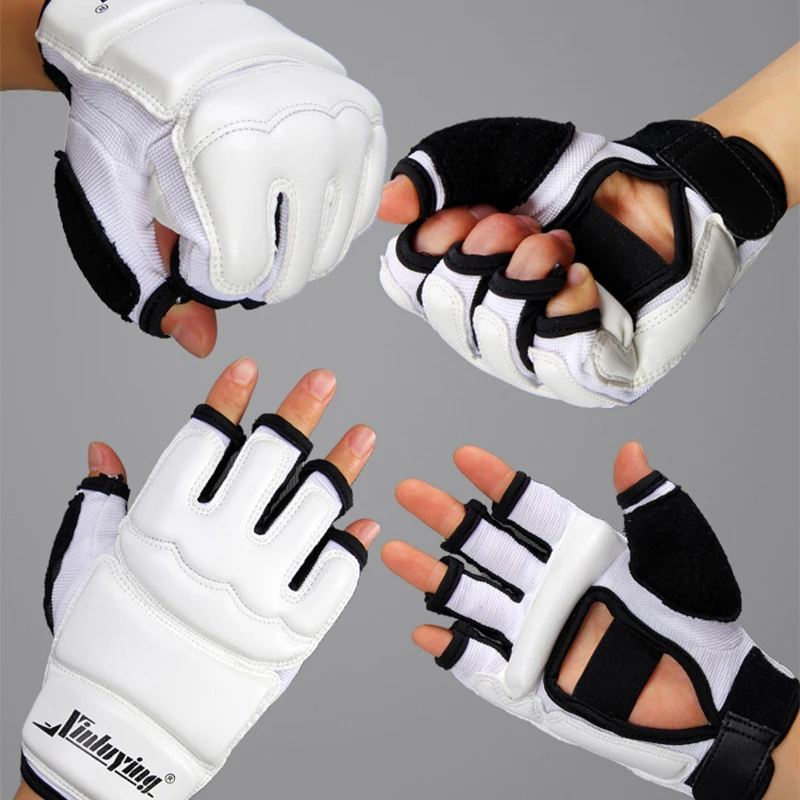 Half Finger Boxing Gloves for MMA Karate and MUAY Thai Training