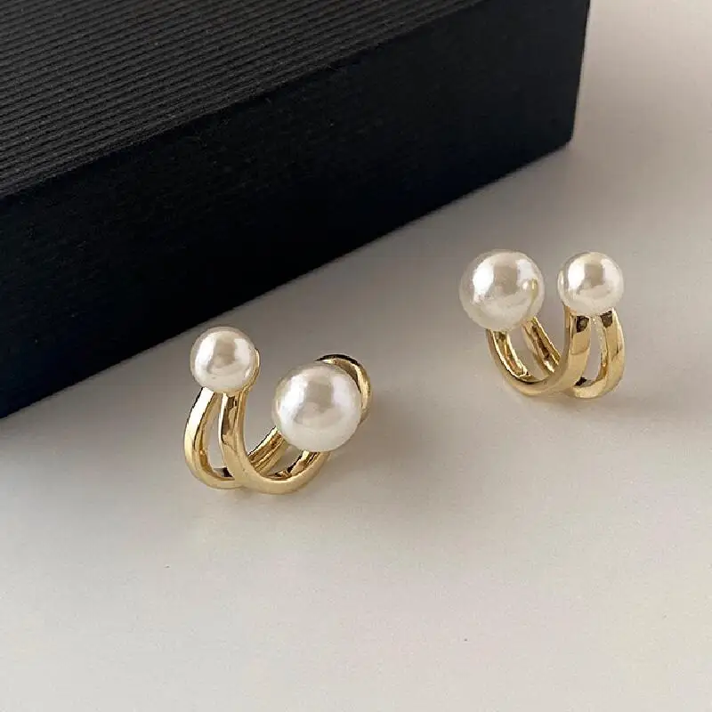 Elegant Vintage Irregular Pearl Stud Earrings for Women